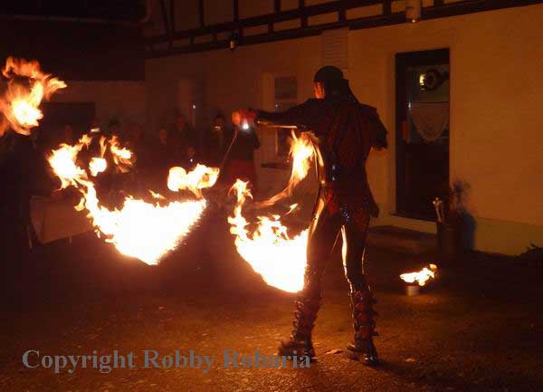 Feuershow Jena bei Robaria-Show buchen